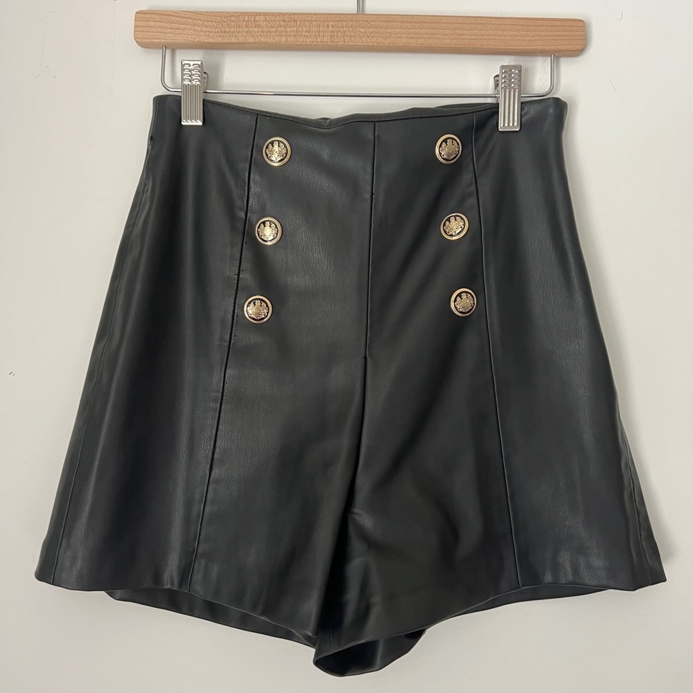 Zara High-Waisted Buttoned Faux Leather Women Shorts